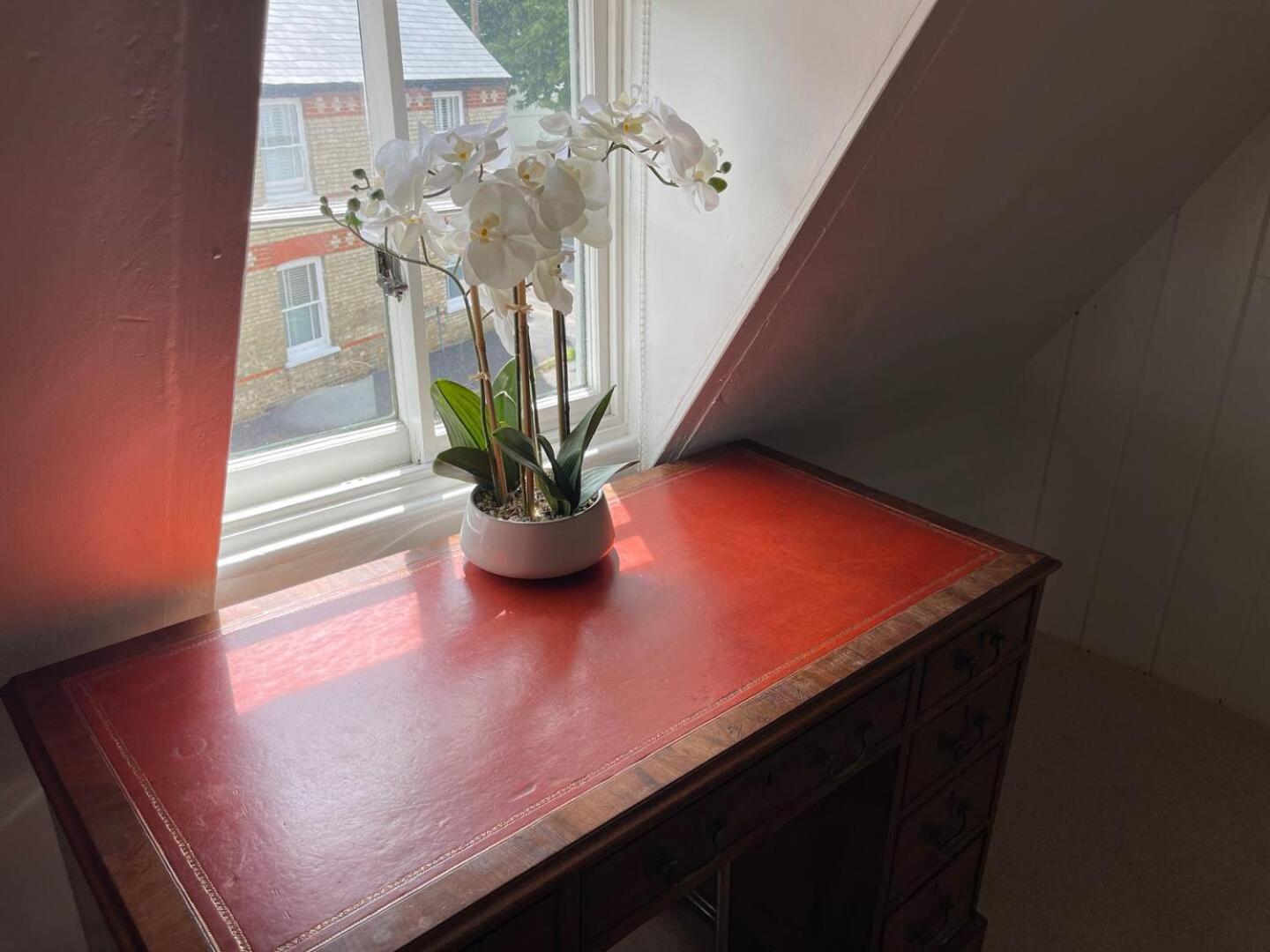 Elegant Oak Beamed House In Pretty Village - Cambridge Homehost 벅든 외부 사진