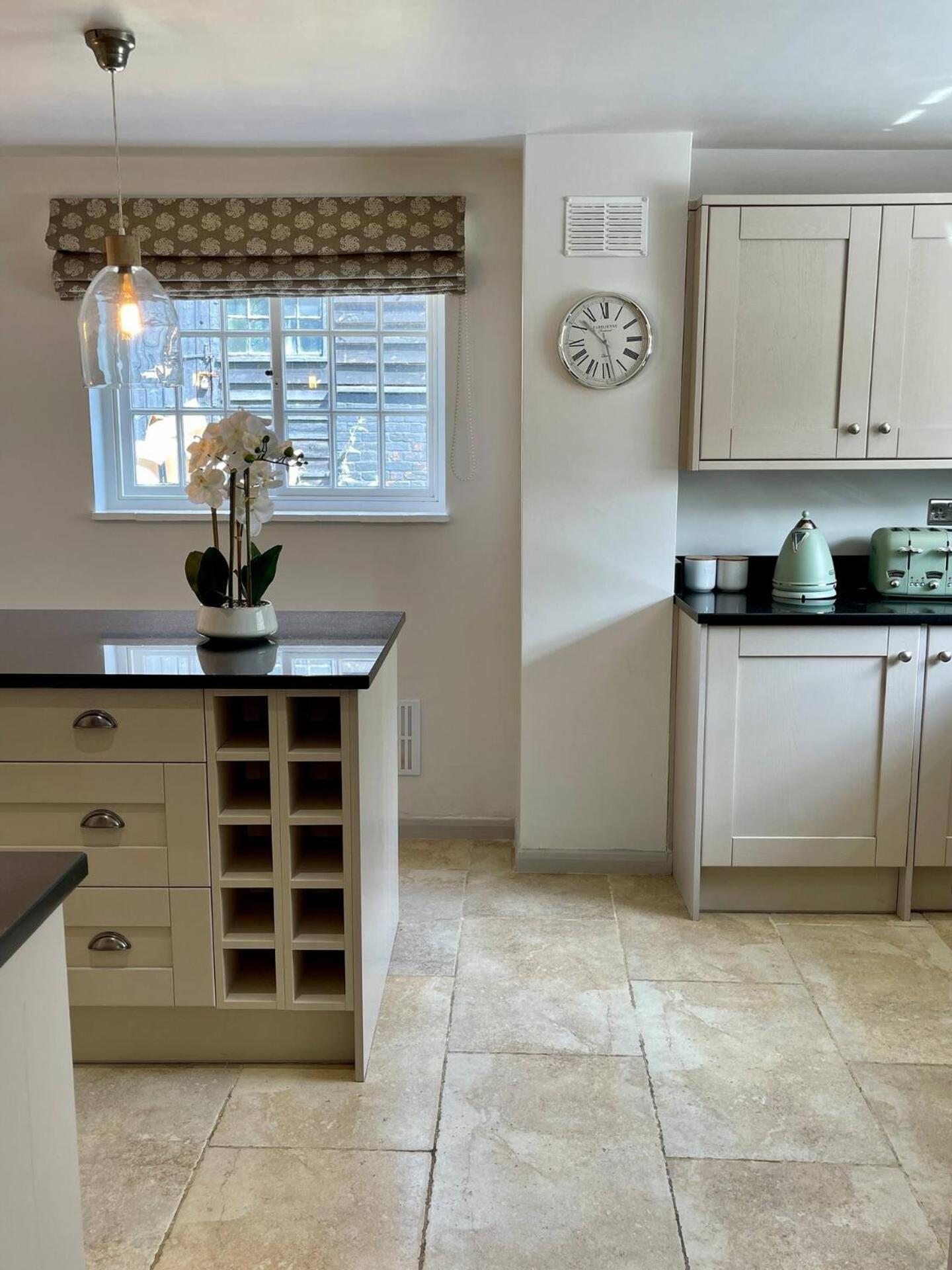 Elegant Oak Beamed House In Pretty Village - Cambridge Homehost 벅든 외부 사진