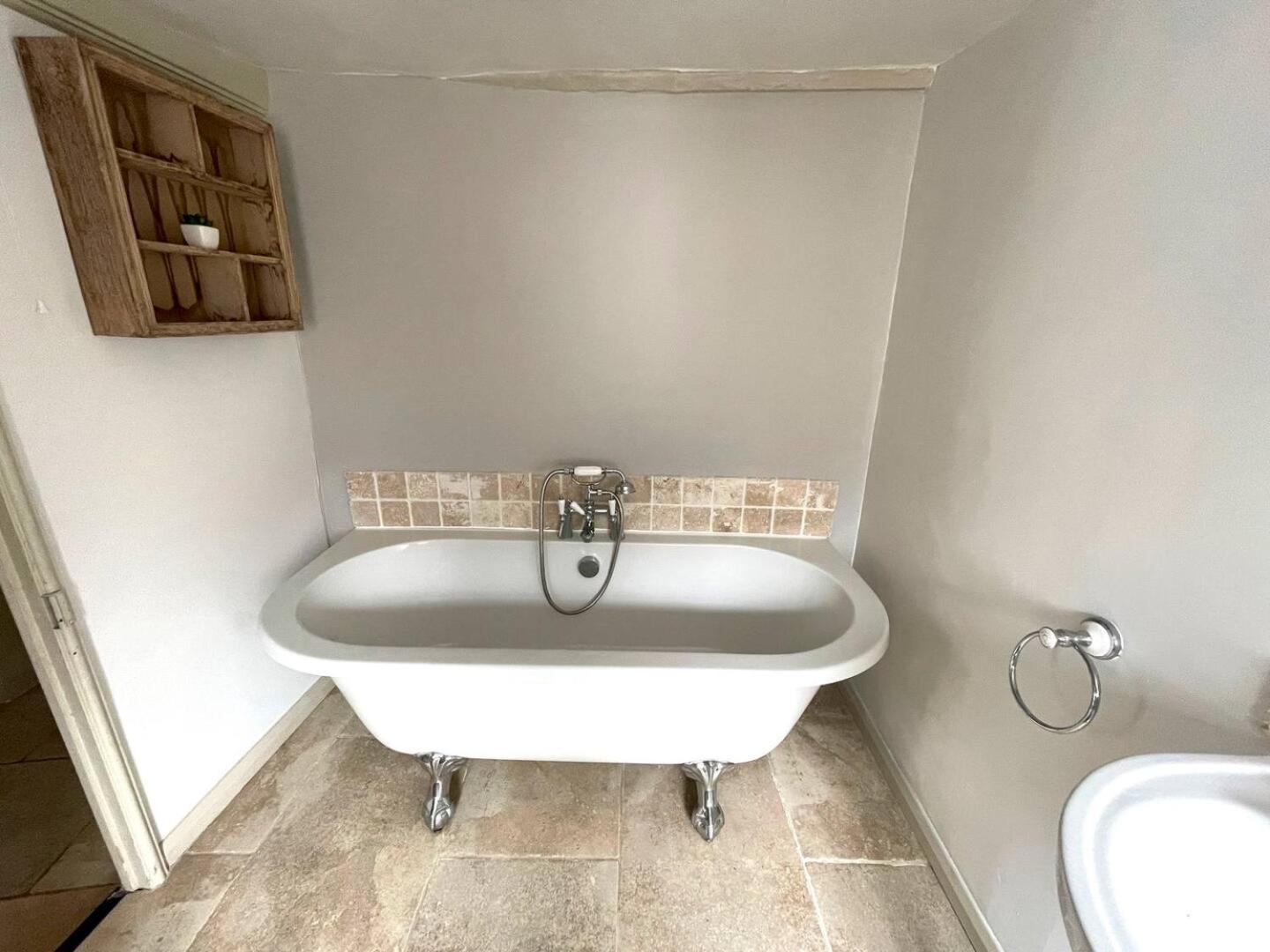 Elegant Oak Beamed House In Pretty Village - Cambridge Homehost 벅든 외부 사진